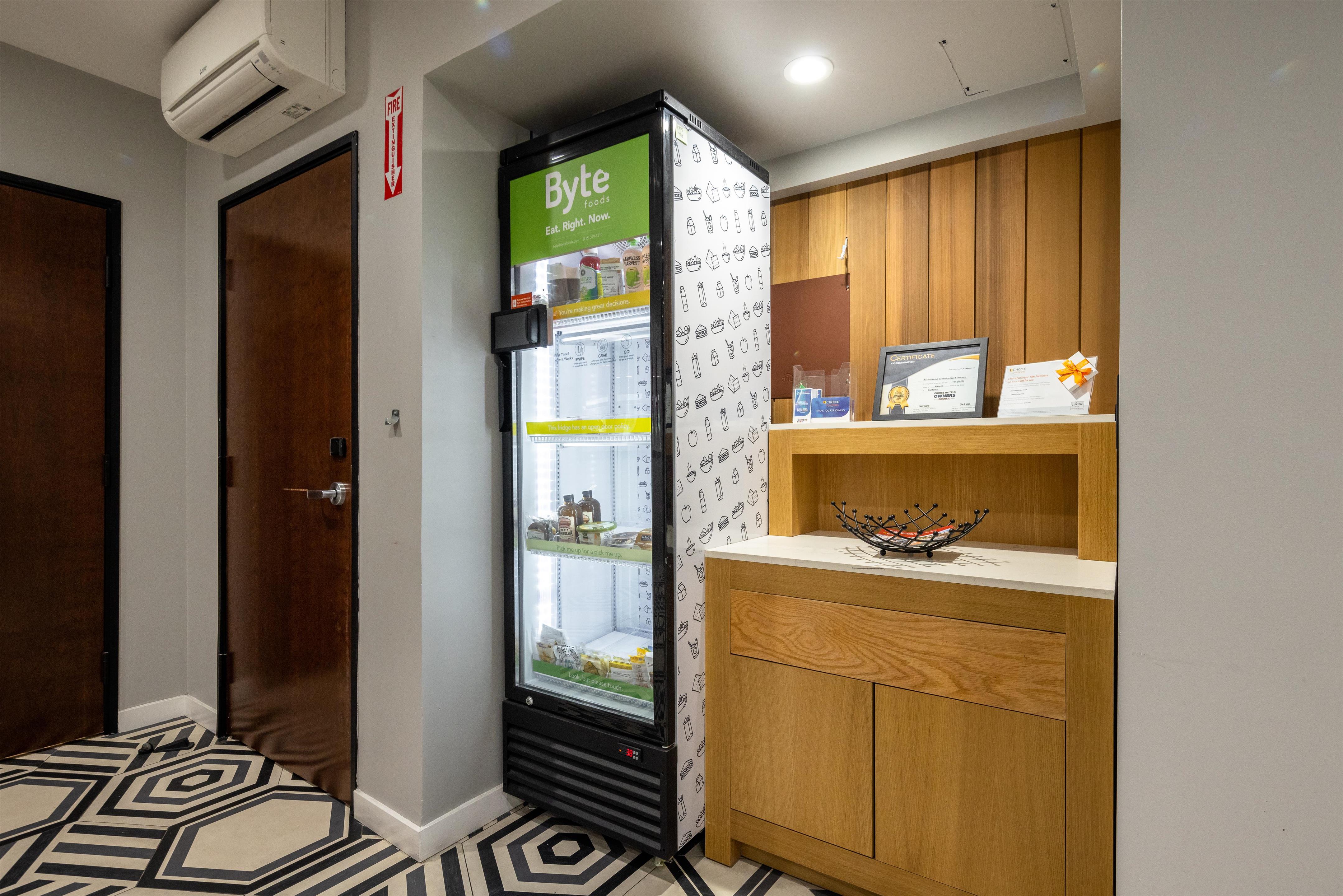 Restaurant | Infinity Hotel San Francisco, Tapestry Collection by Hilton