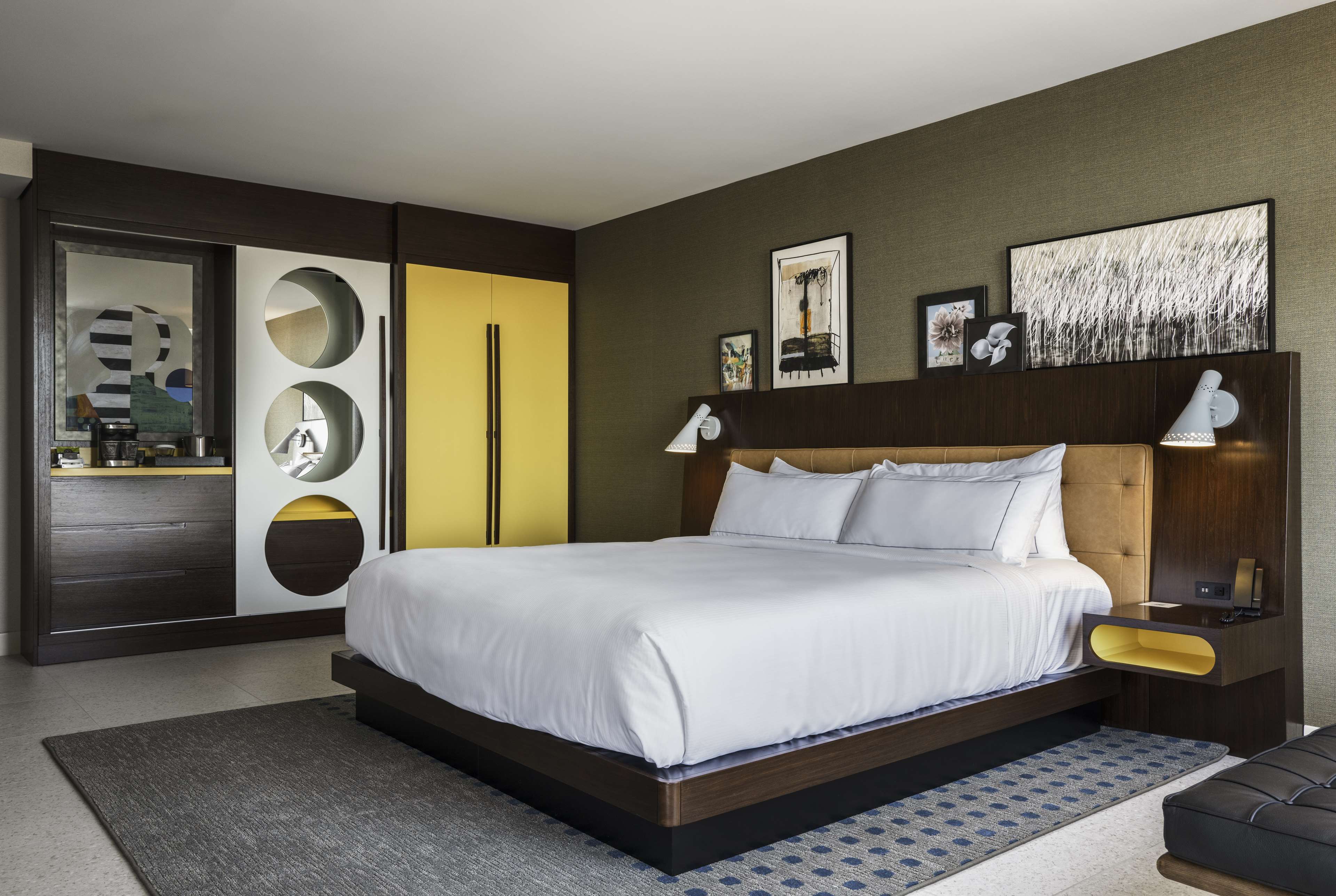 Hilton Buena Park Room Type - 1 KING 1BDRM STE HEAR ACC