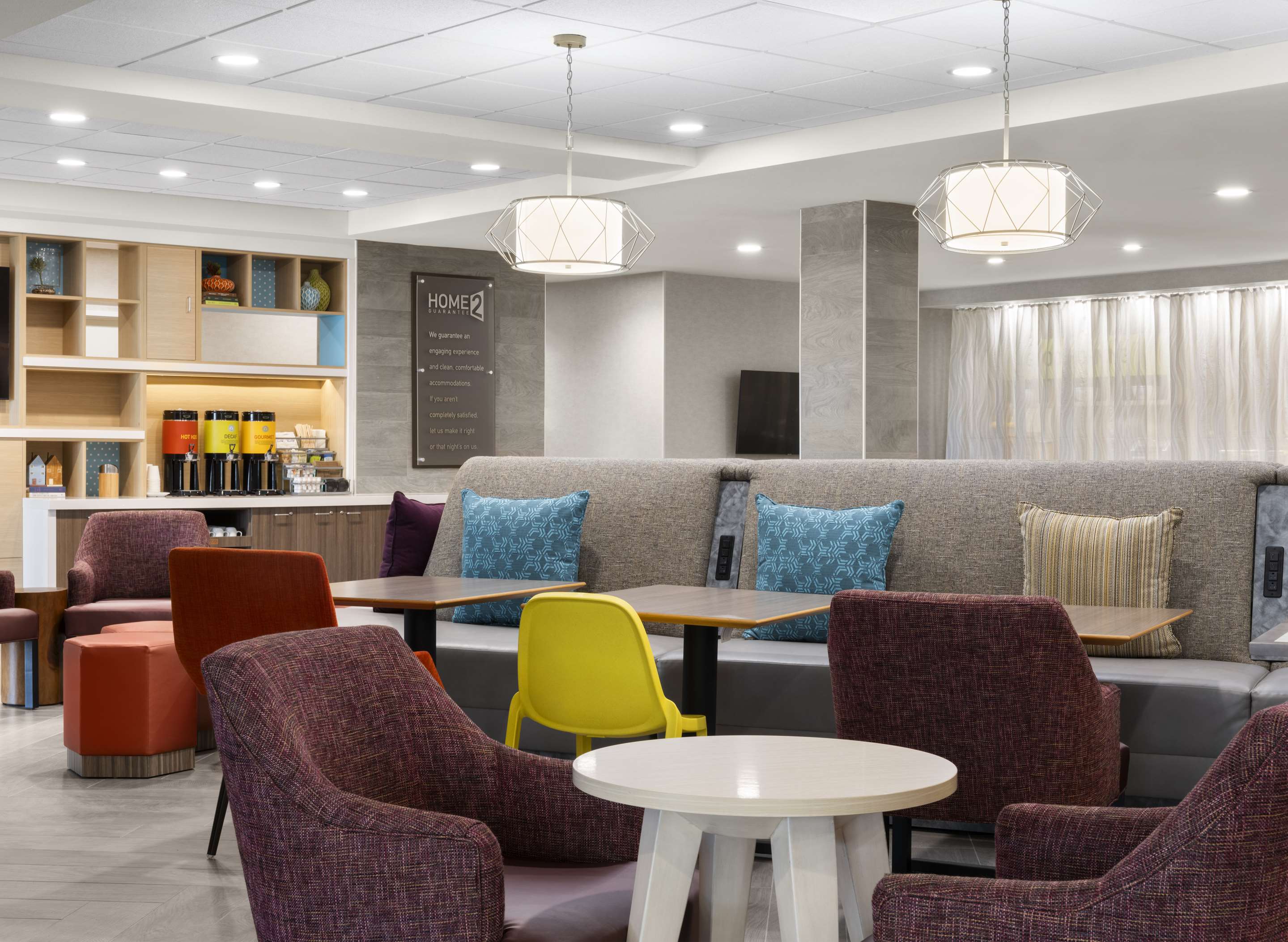 Lobby | Home2 Suites by Hilton Orlando South Davenport