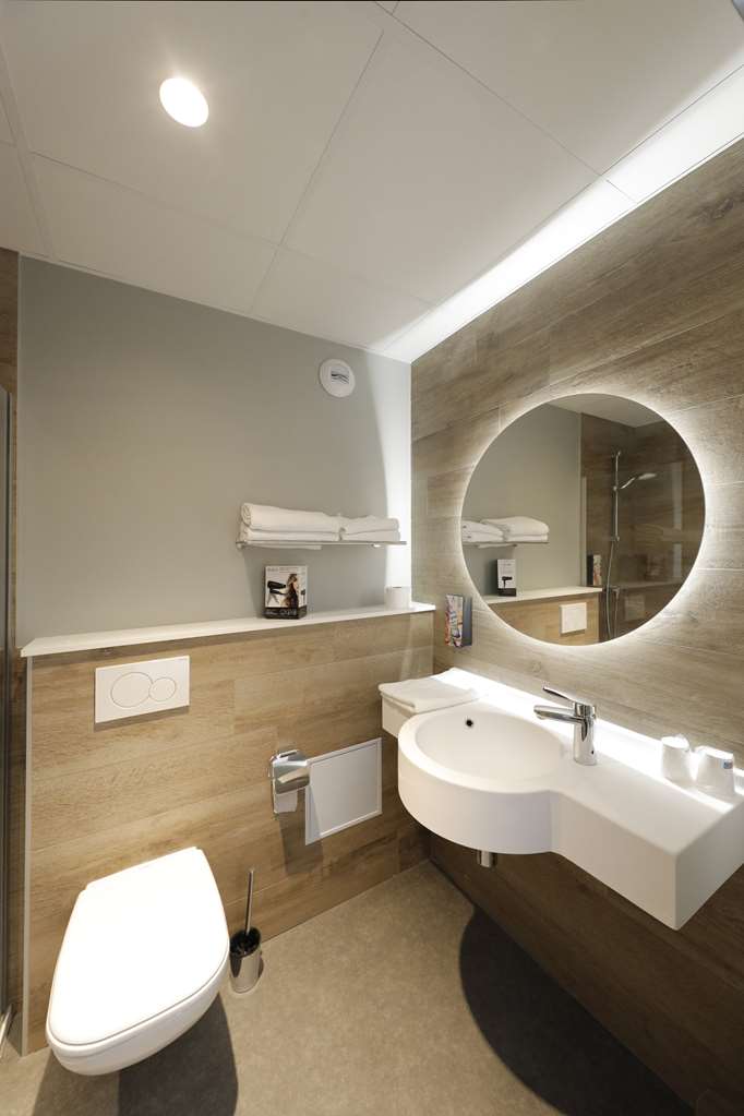 Sure Hotel by Best Western Dole-guestroom-Guest Room,Bathroom,On-Site.jpg