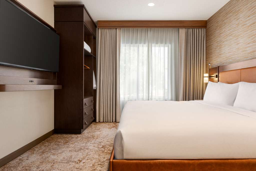 Guest photo