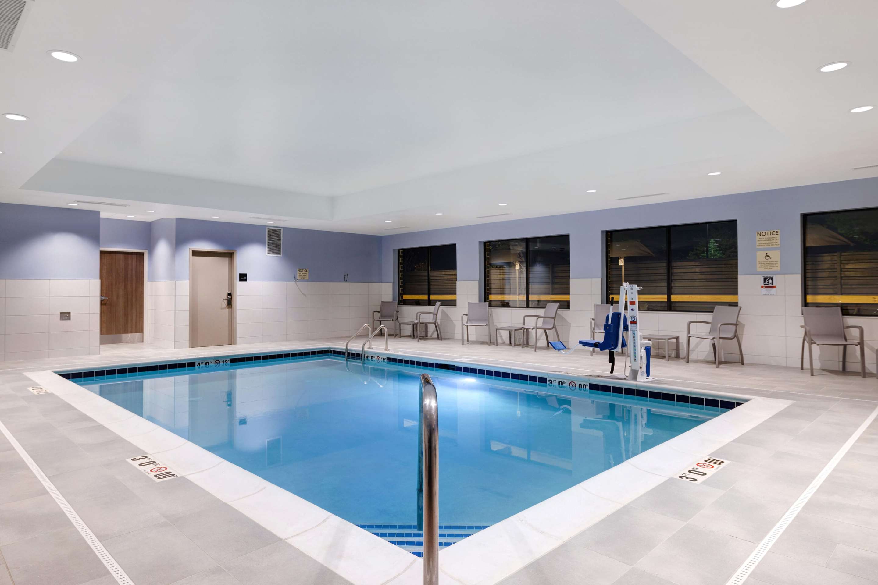 Pool | Hampton Inn Chicago Orland Park