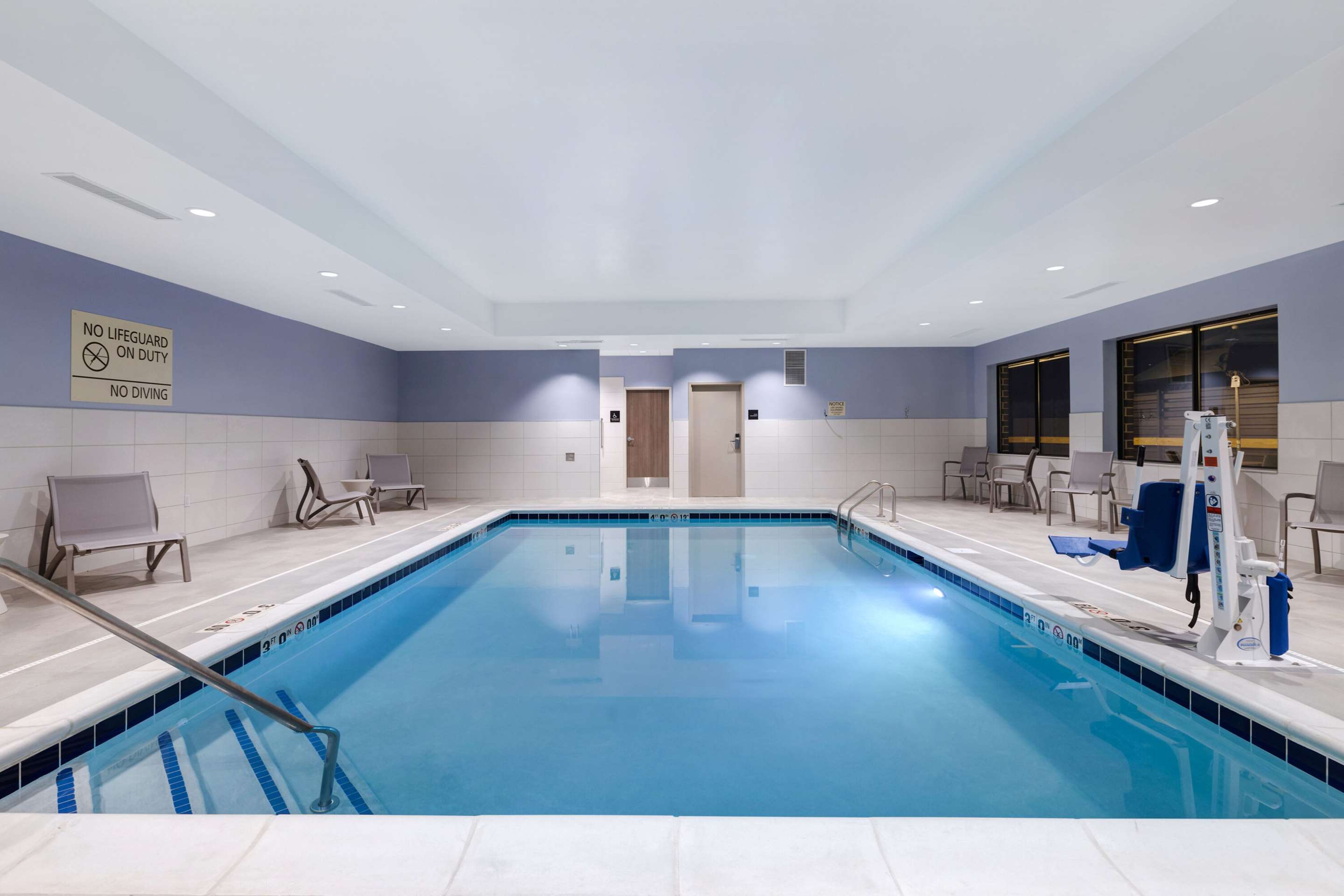 Pool | Hampton Inn Chicago Orland Park