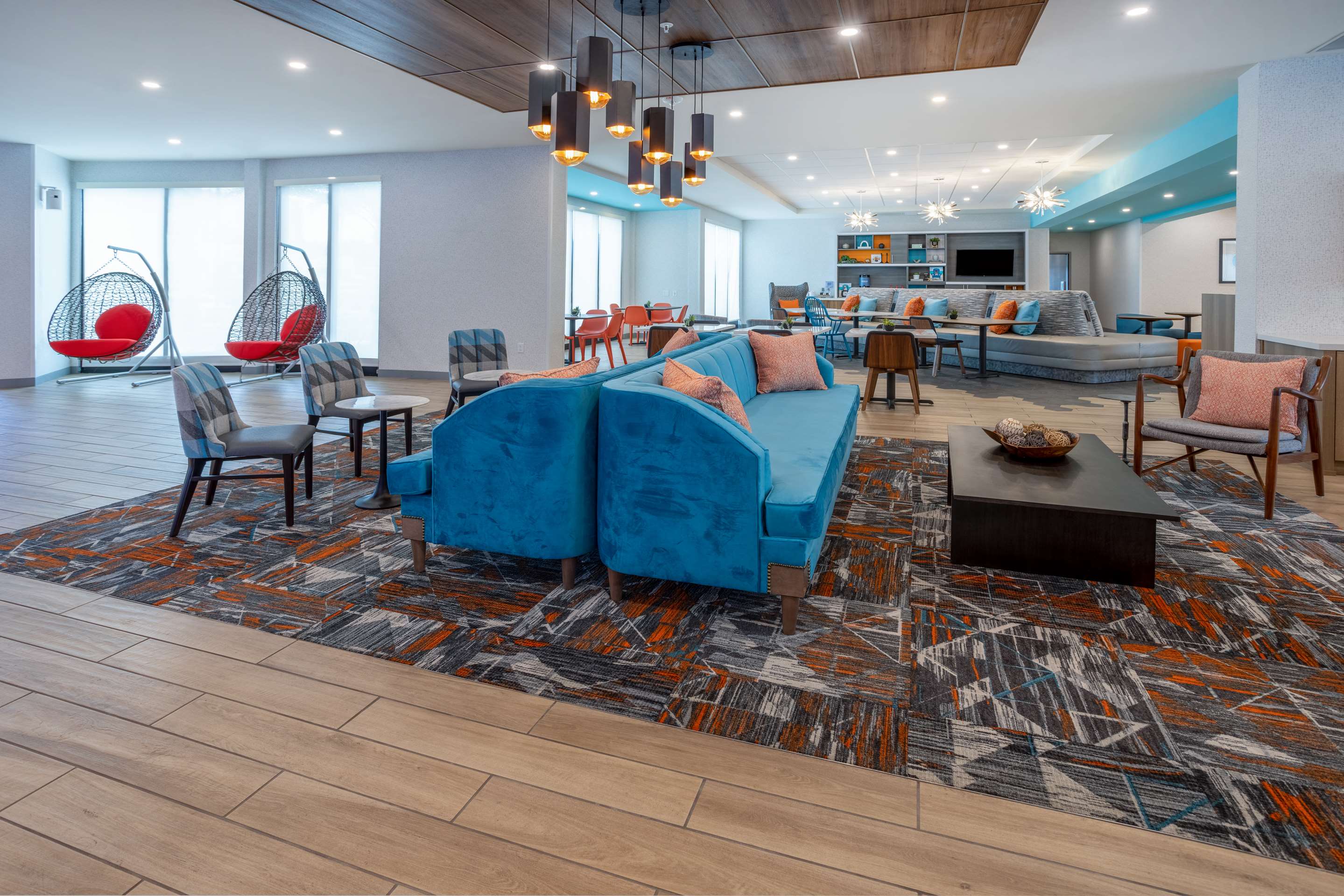 Lobby | Tru By Hilton Pensacola Airport Medical Center