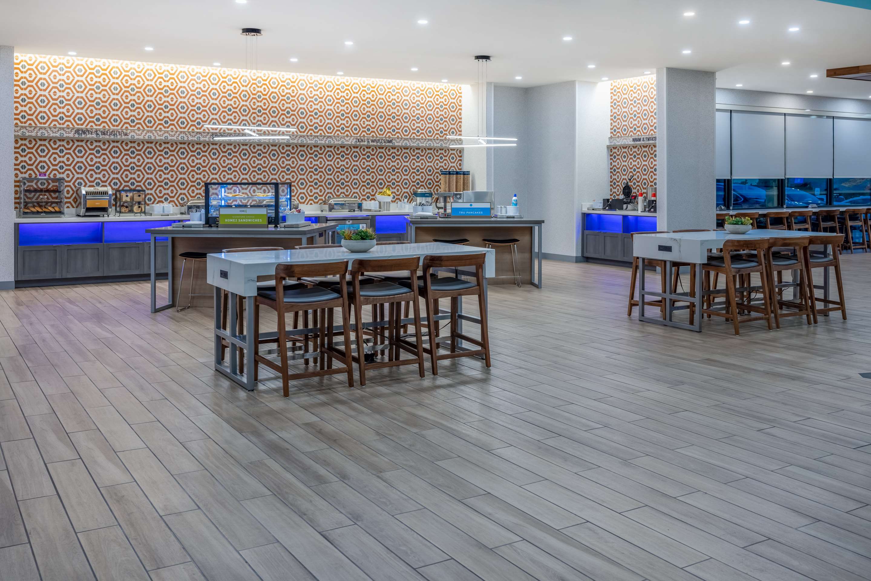 Breakfast Area | Tru By Hilton Pensacola Airport Medical Center