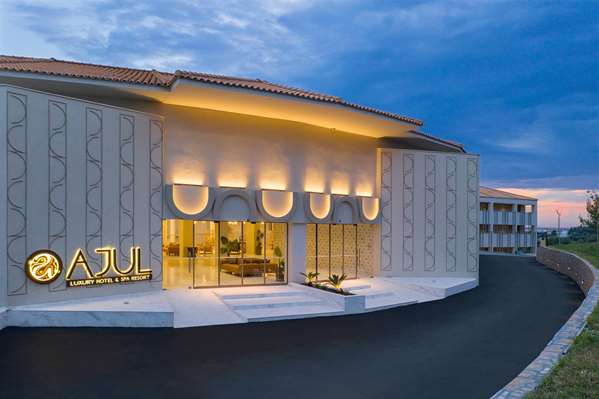 Ajul Luxury Hotel & Spa Resort, A Registry Collection Hotel