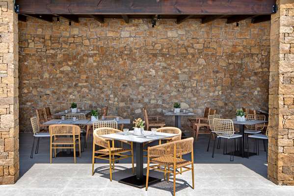 Ajul Luxury Hotel & Spa Resort, A Registry Collection Hotel