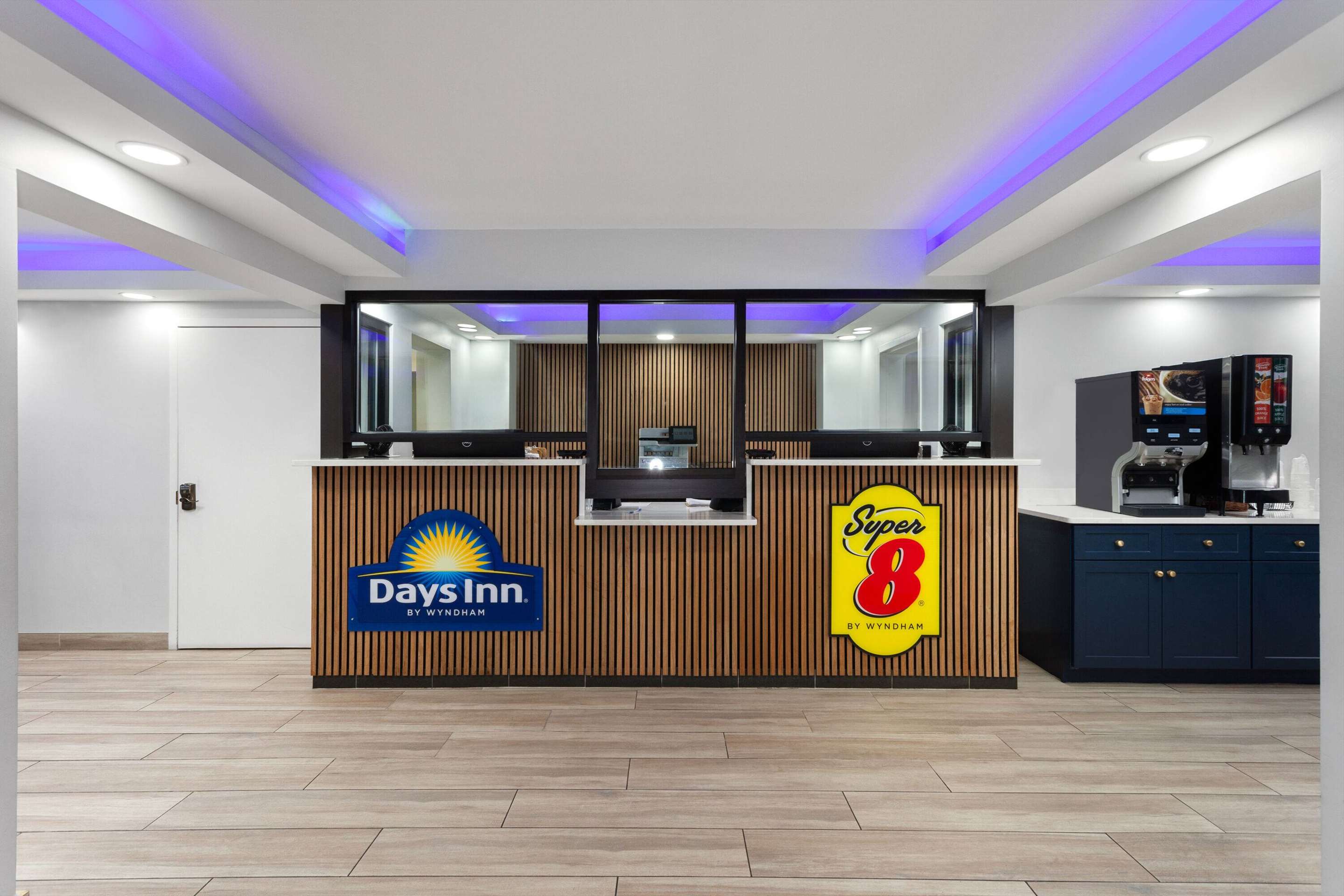 Reception | Super 8 By Wyndham Baltimore Northwest