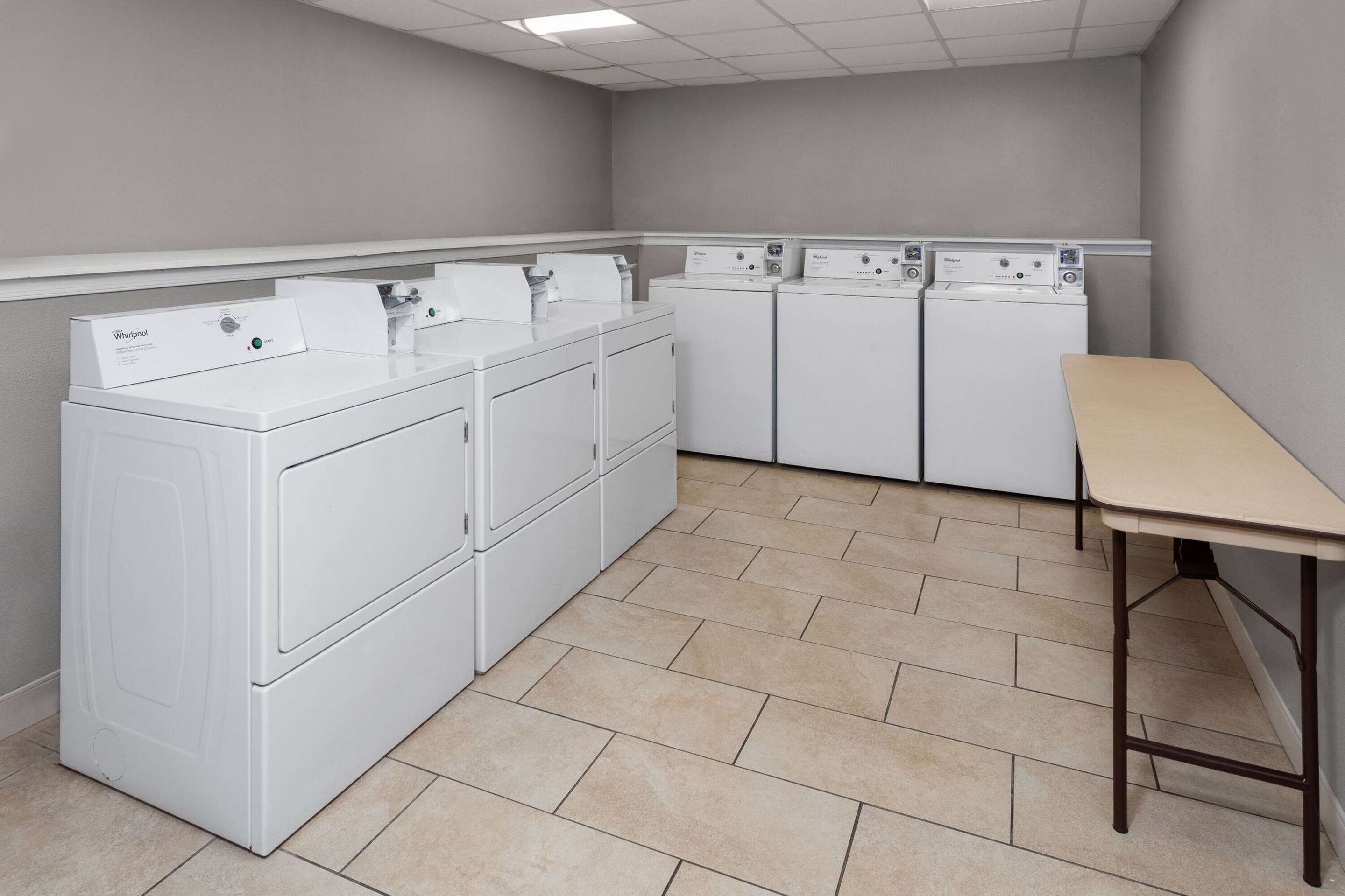 Laundry | Super 8 By Wyndham Baltimore Northwest