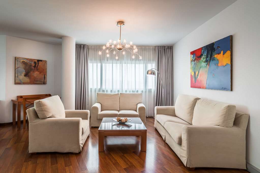 ALLEGRO MURCIA AZARBE-guestroom-Guest Room,Suite,On-Site.jpg