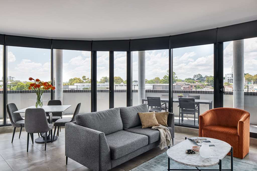 PUNTHILL PARRAMATTA-guestroom-Guest Room,On-Site.jpg