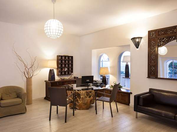On-Site,Lobby,Reception
