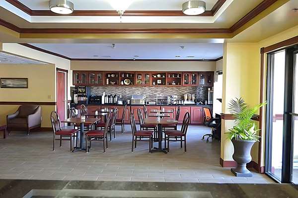 Amenities - Quality Suites Airport Indianapolis - I-74 & I-465, Exit 13