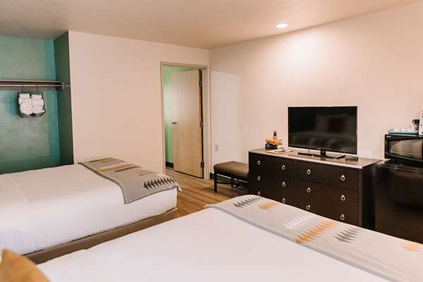  - Maverick Hotel Eugene