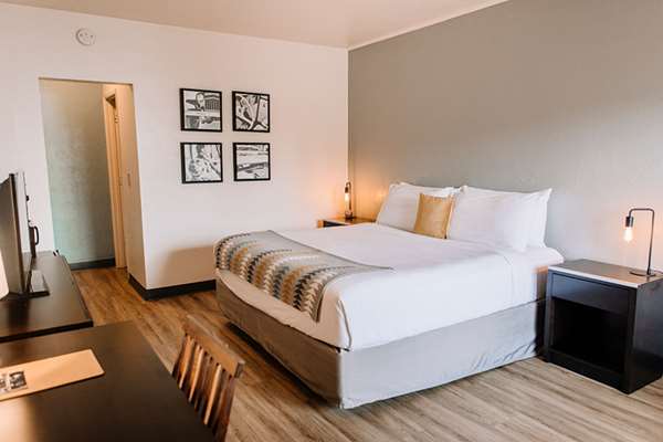  - Maverick Hotel Eugene