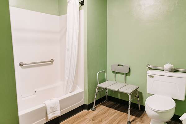  - Maverick Hotel Eugene