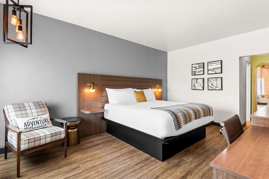 MAVERICK HOTEL EUGENE NEAR UNIVERSI-guestroom-Guest Room,On-Site.jpg