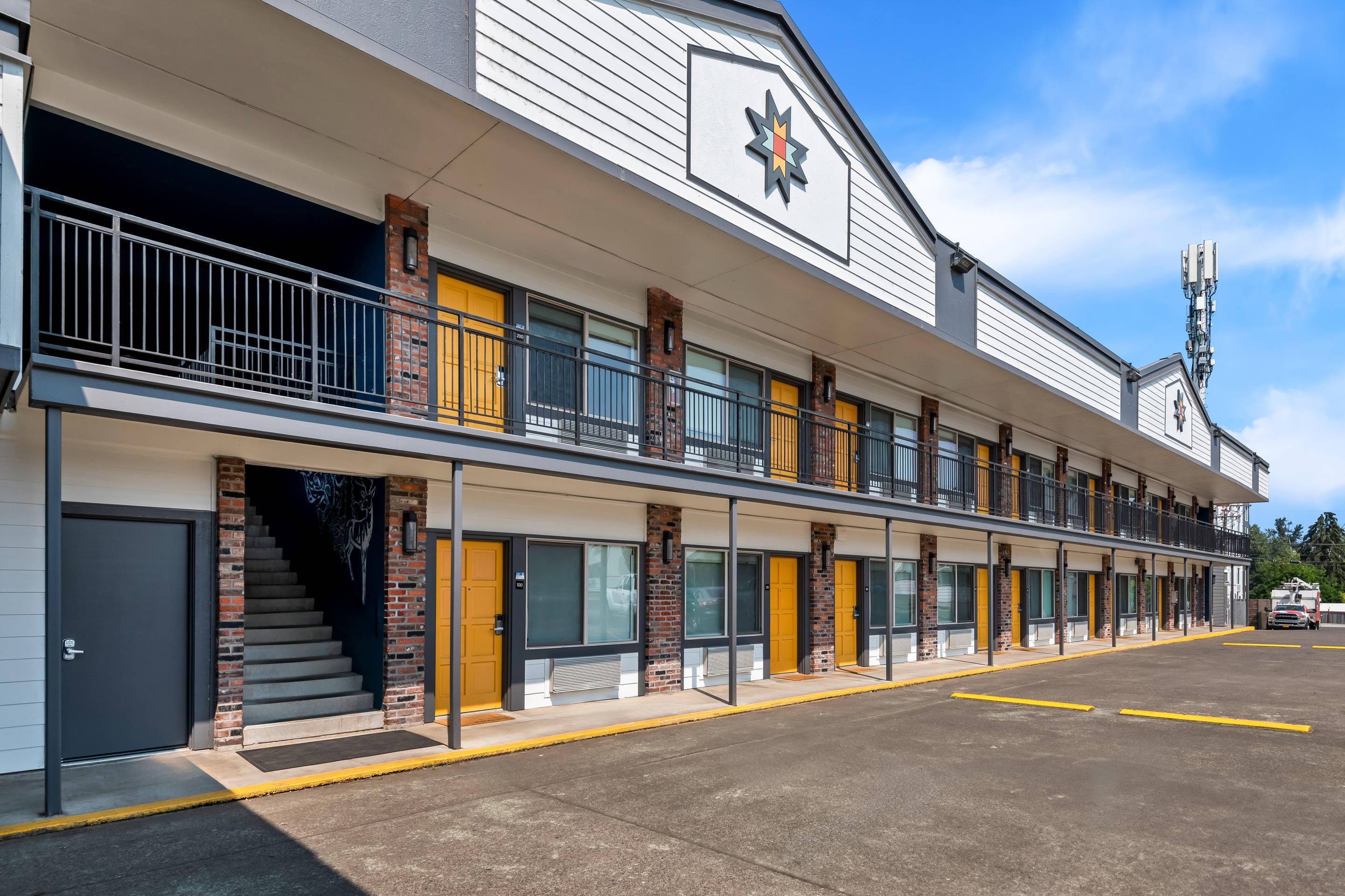 Hotel exterior | The Maverick Hotel Eugene near University