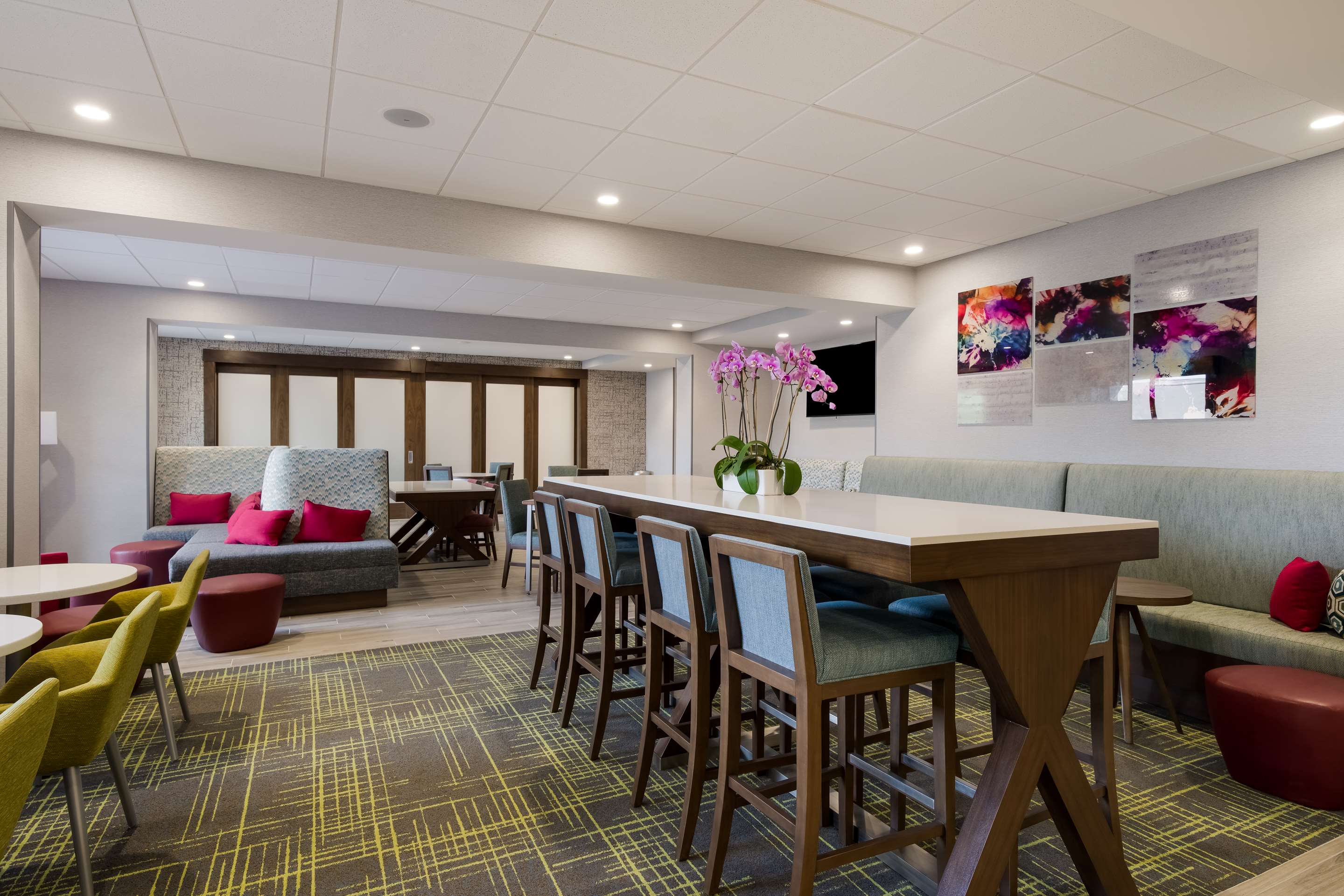 Breakfast Area | Hampton Inn Concord