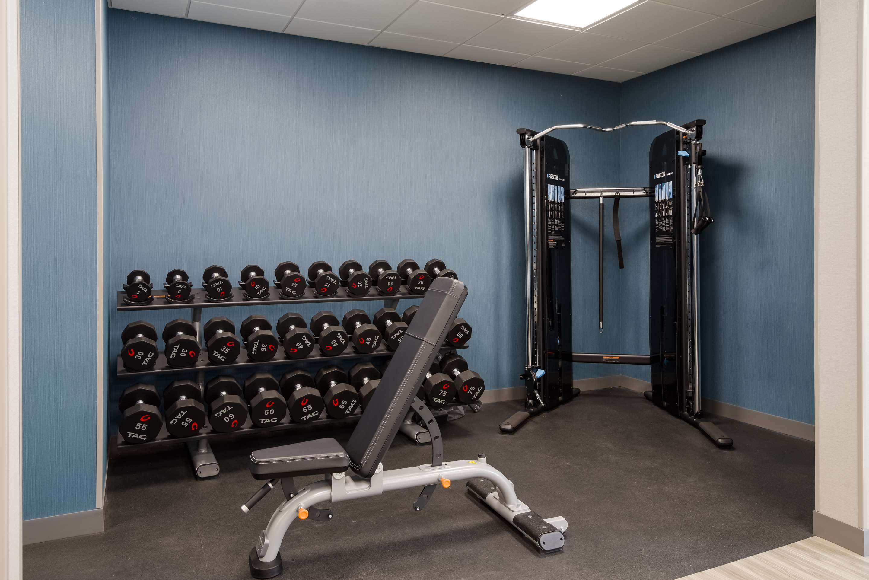 Health club fitness center gym | Hampton Inn Concord