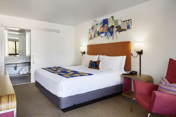 Guest Room,Bathroom,On-Site