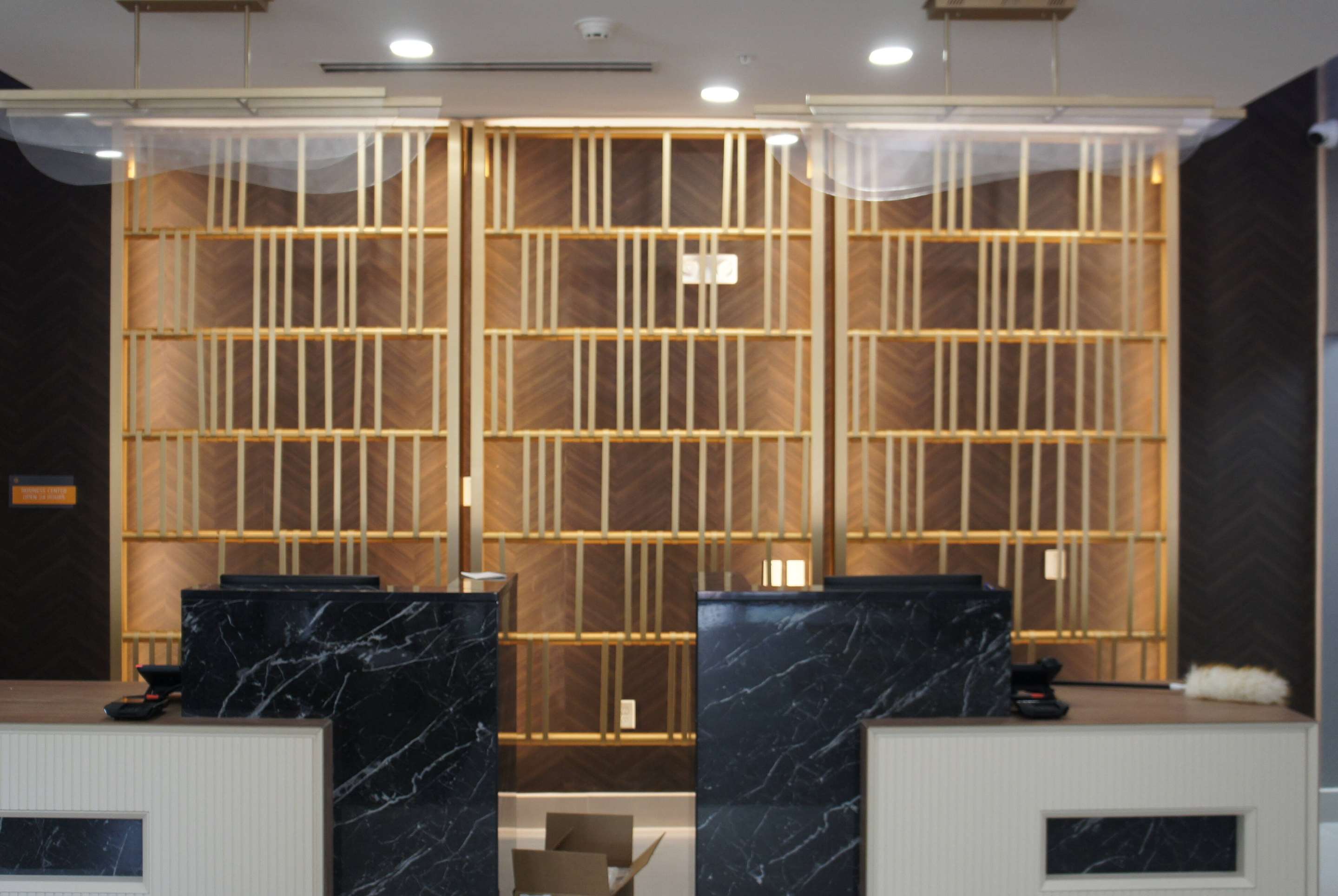 Reception | La Quinta Inn & Suites by Wyndham Manchester / Arnold AFB