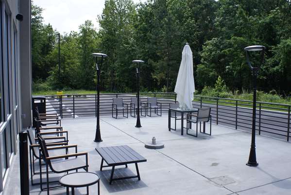  - La Quinta Inn & Suites Manchester