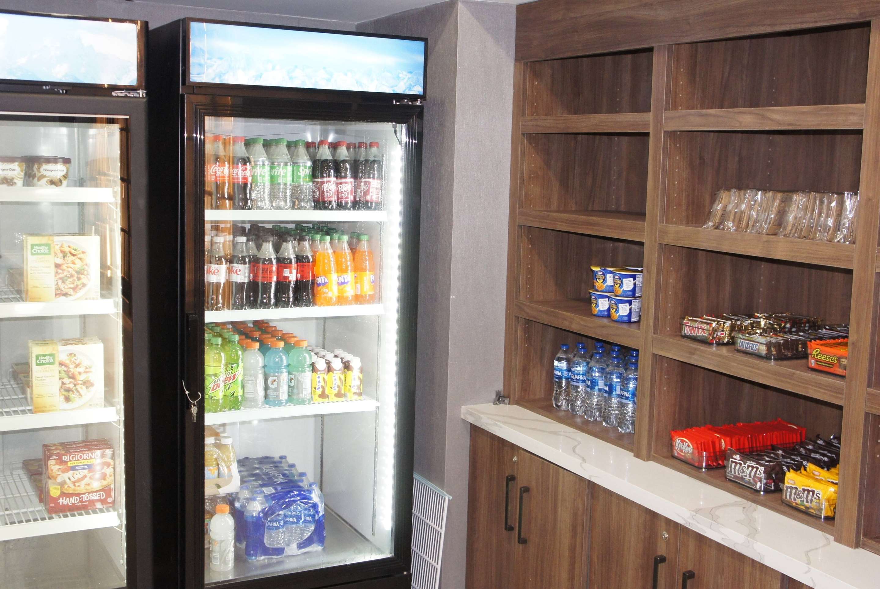 Property amenity | La Quinta Inn & Suites by Wyndham Manchester / Arnold AFB