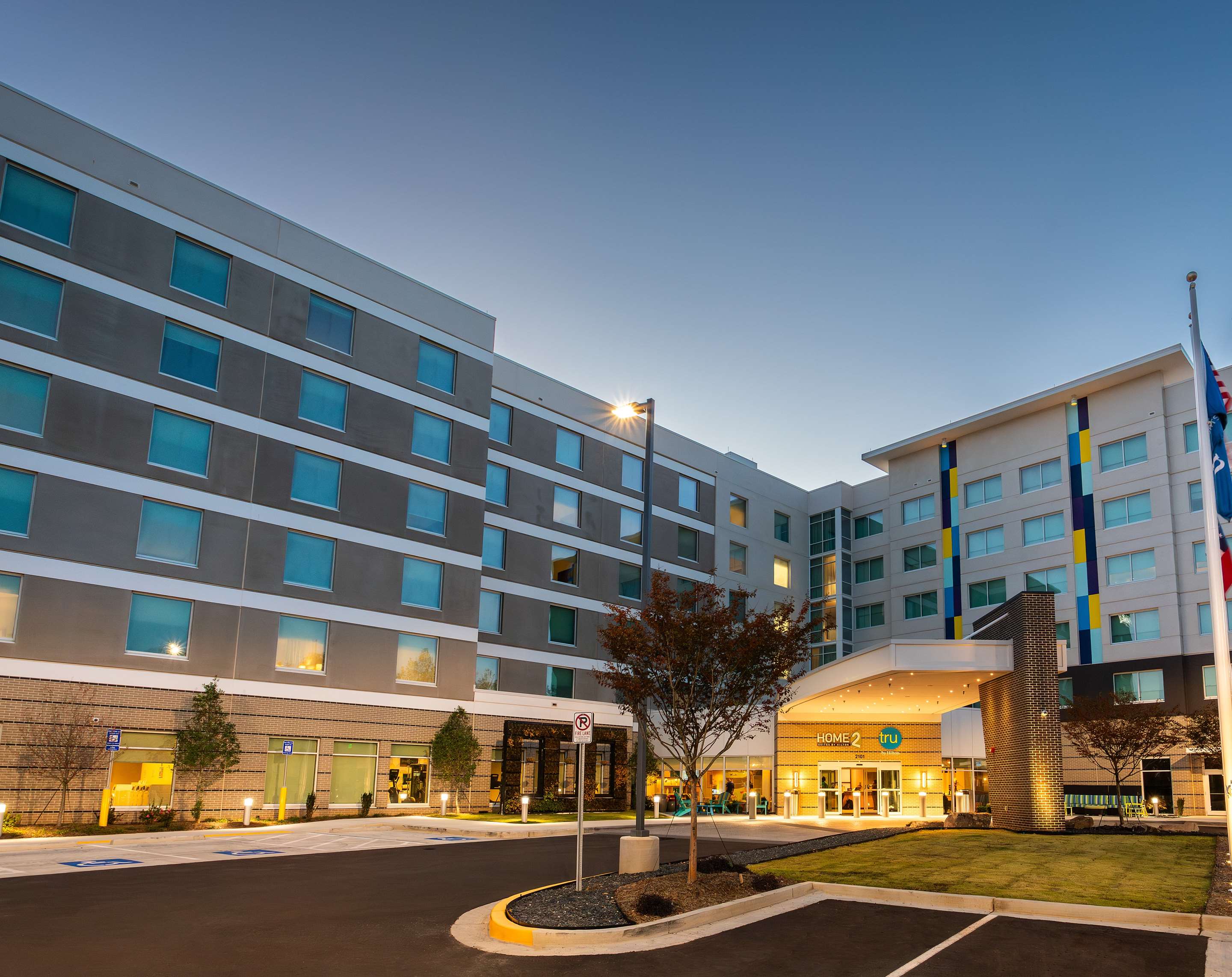 Exterior | Tru By Hilton Atlanta Airport College Park