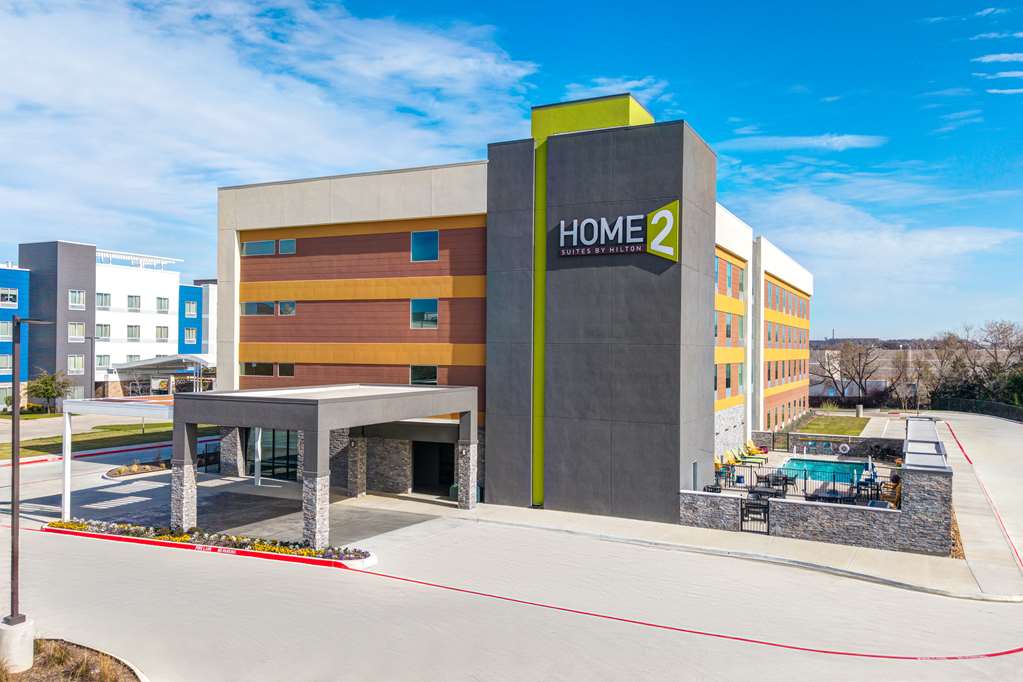 Home2 Suites by Hilton Dallas I-30