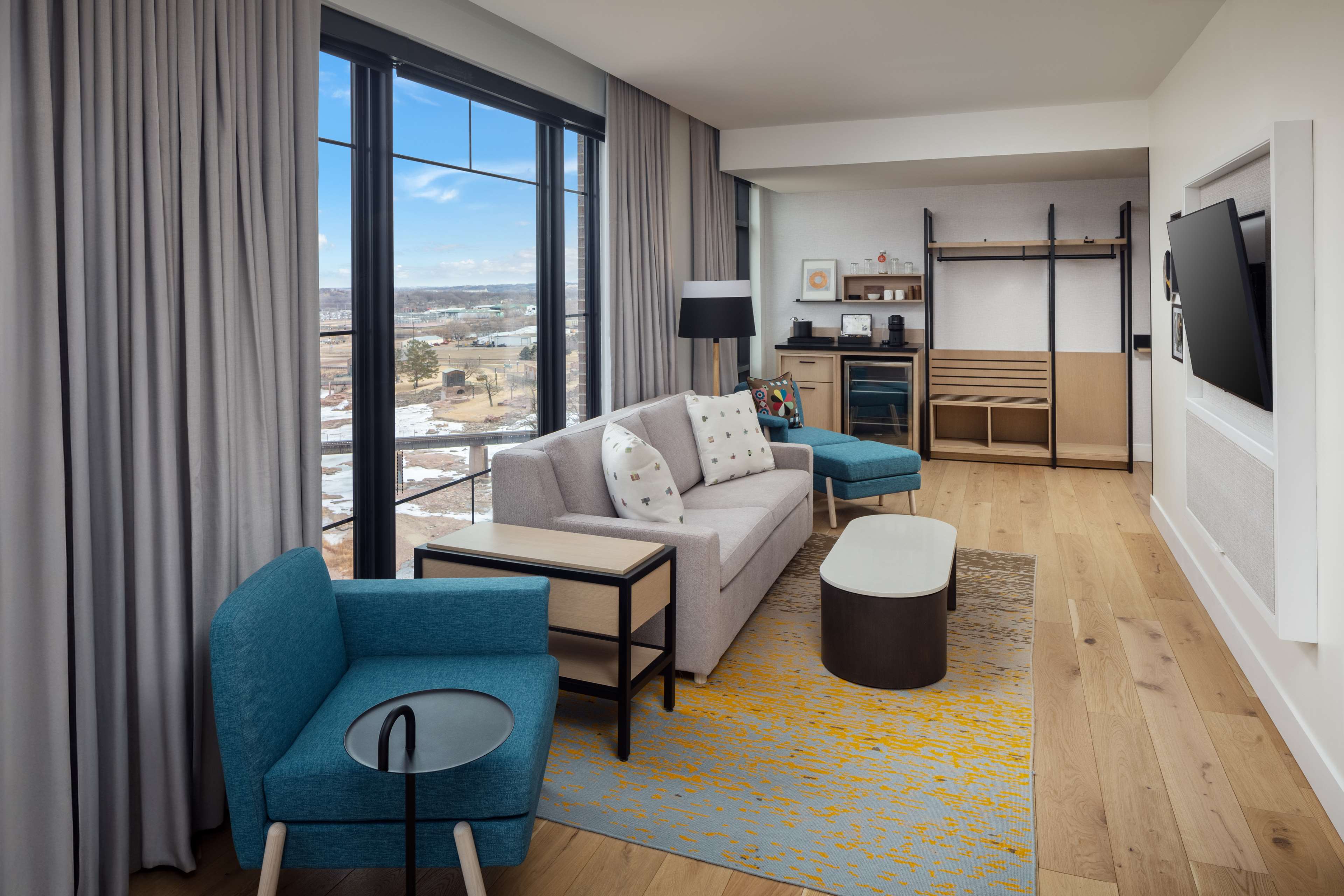 Canopy by Hilton Sioux Falls Downtown Room Type - FALLS PRK VW CRNR K SOFABD