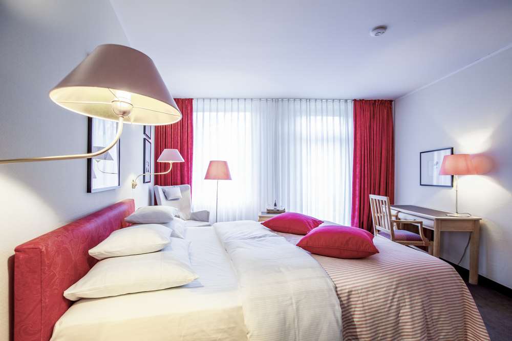 Hotel Landschloss Fasanerie-guestroom-Guest Room,On-Site.jpg