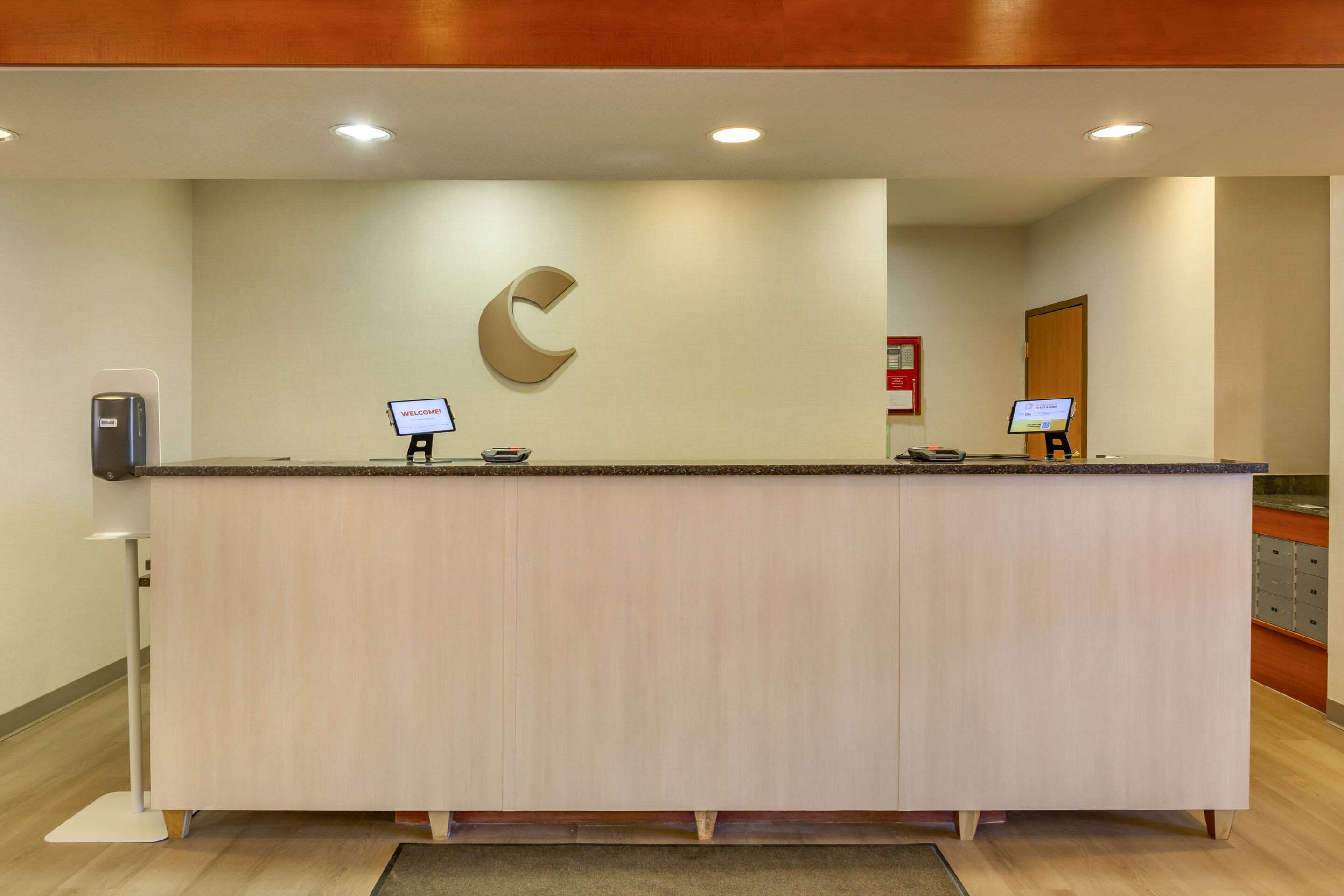 Front desk | Comfort Inn & Suites Rapid City near Mt. Rushmore