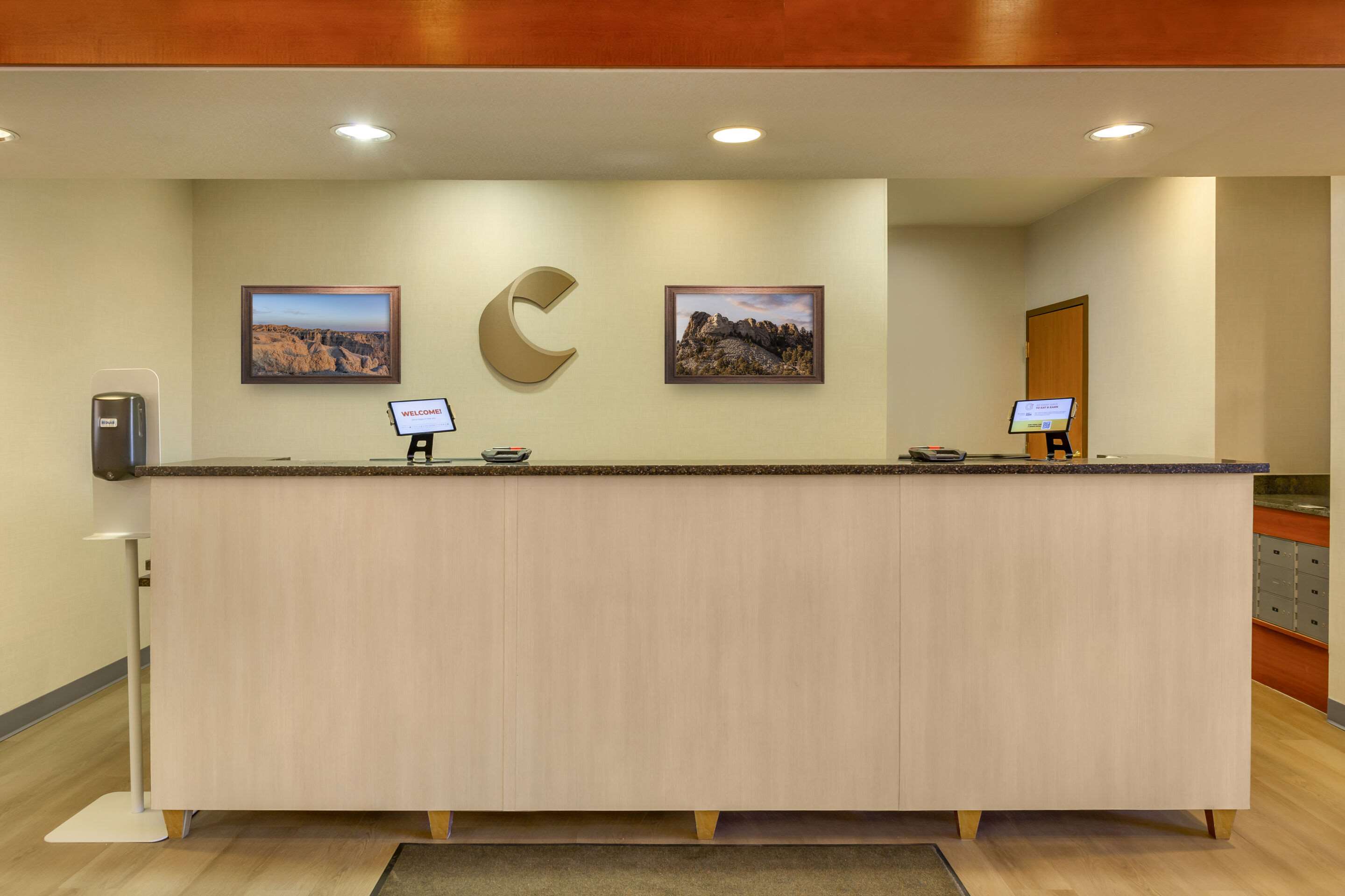 Front desk | Comfort Inn & Suites Rapid City near Mt. Rushmore
