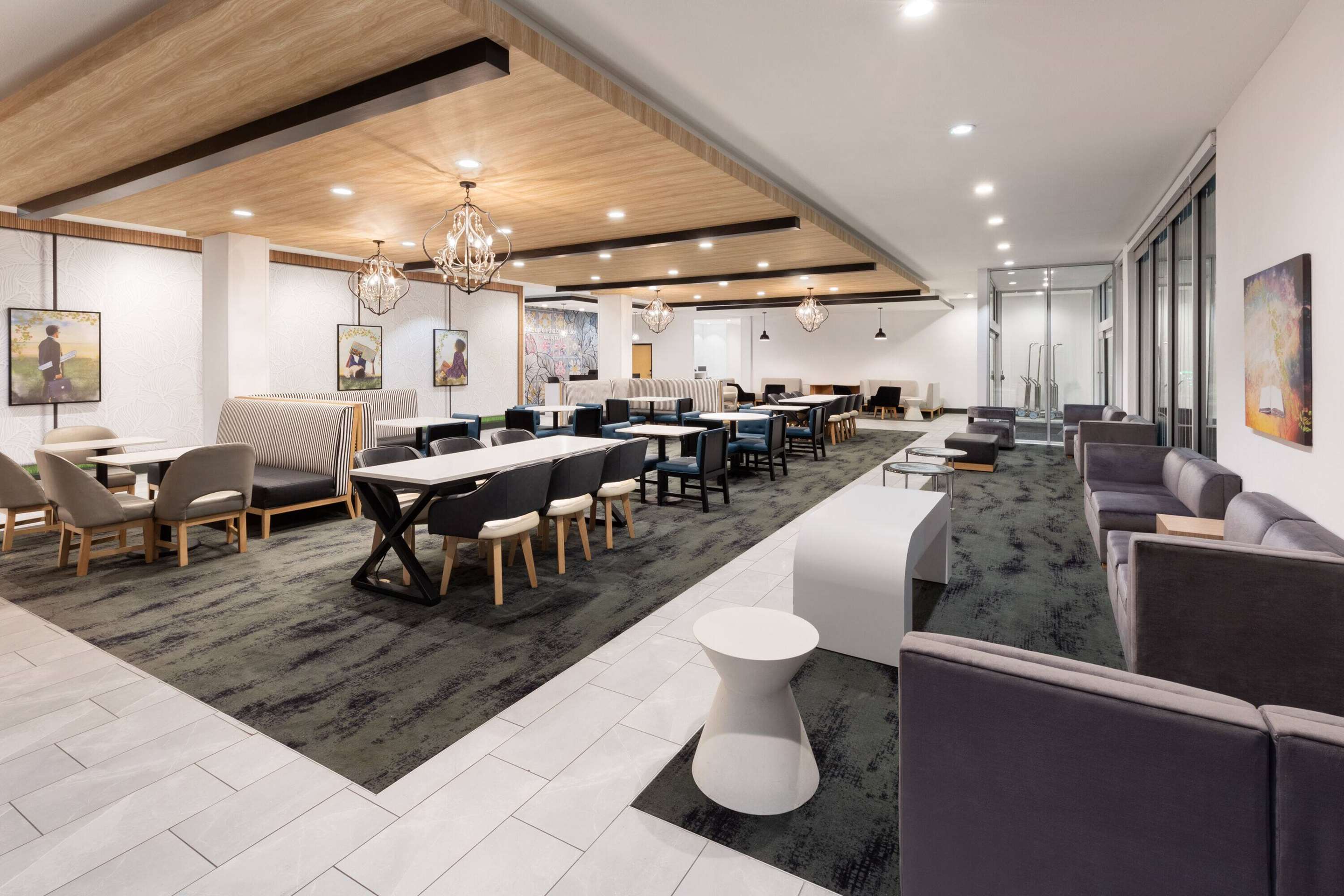 Lobby | La Quinta Inn & Suites by Wyndham Austin Parmer/Tech Ridge