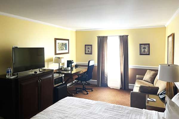  - Inn on the Square Hotel Greenwood