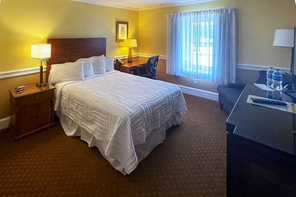  - Inn on the Square Hotel Greenwood
