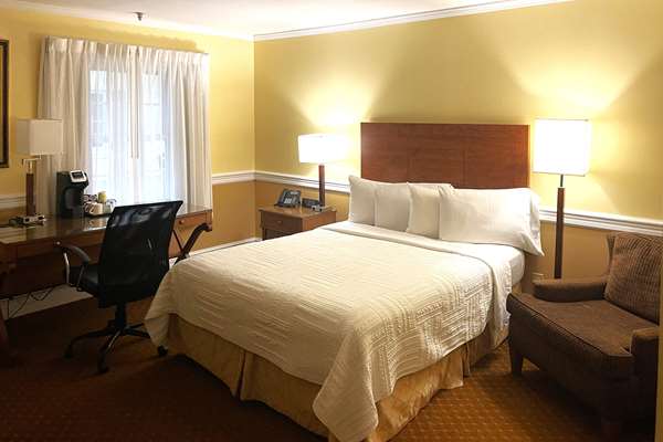  - Inn on the Square Hotel Greenwood