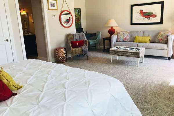 Suite - Inn on the Square Hotel Greenwood