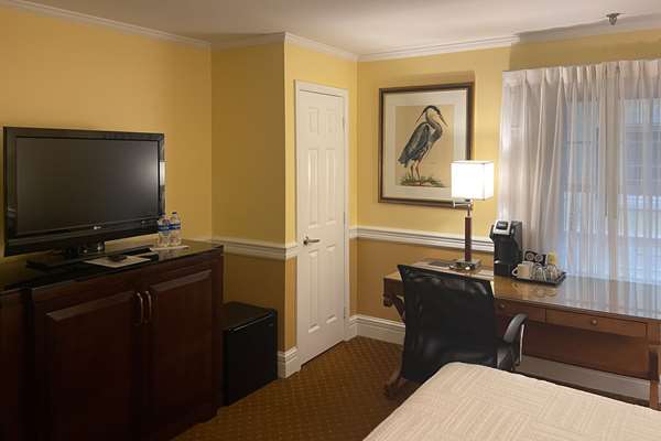  - Inn on the Square Hotel Greenwood