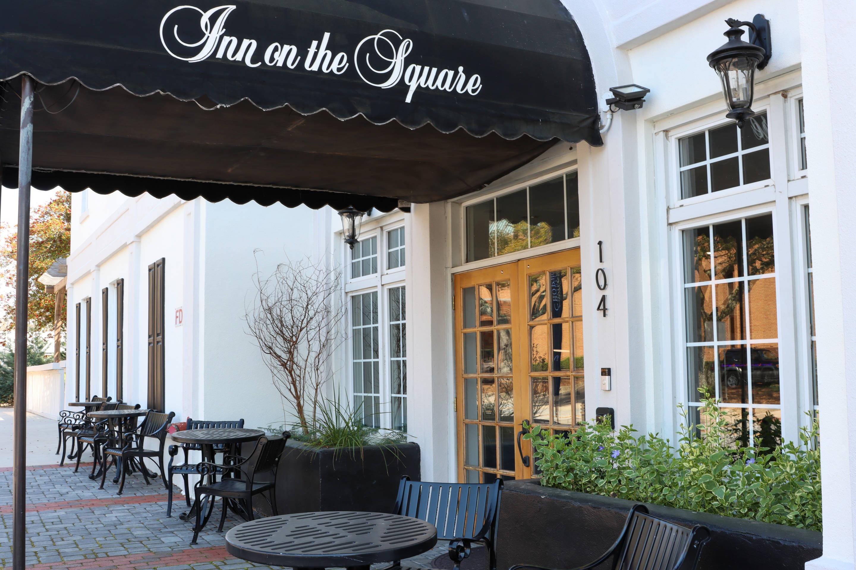 Hotel Entrance | Inn on the Square, Ascend Hotel Collection