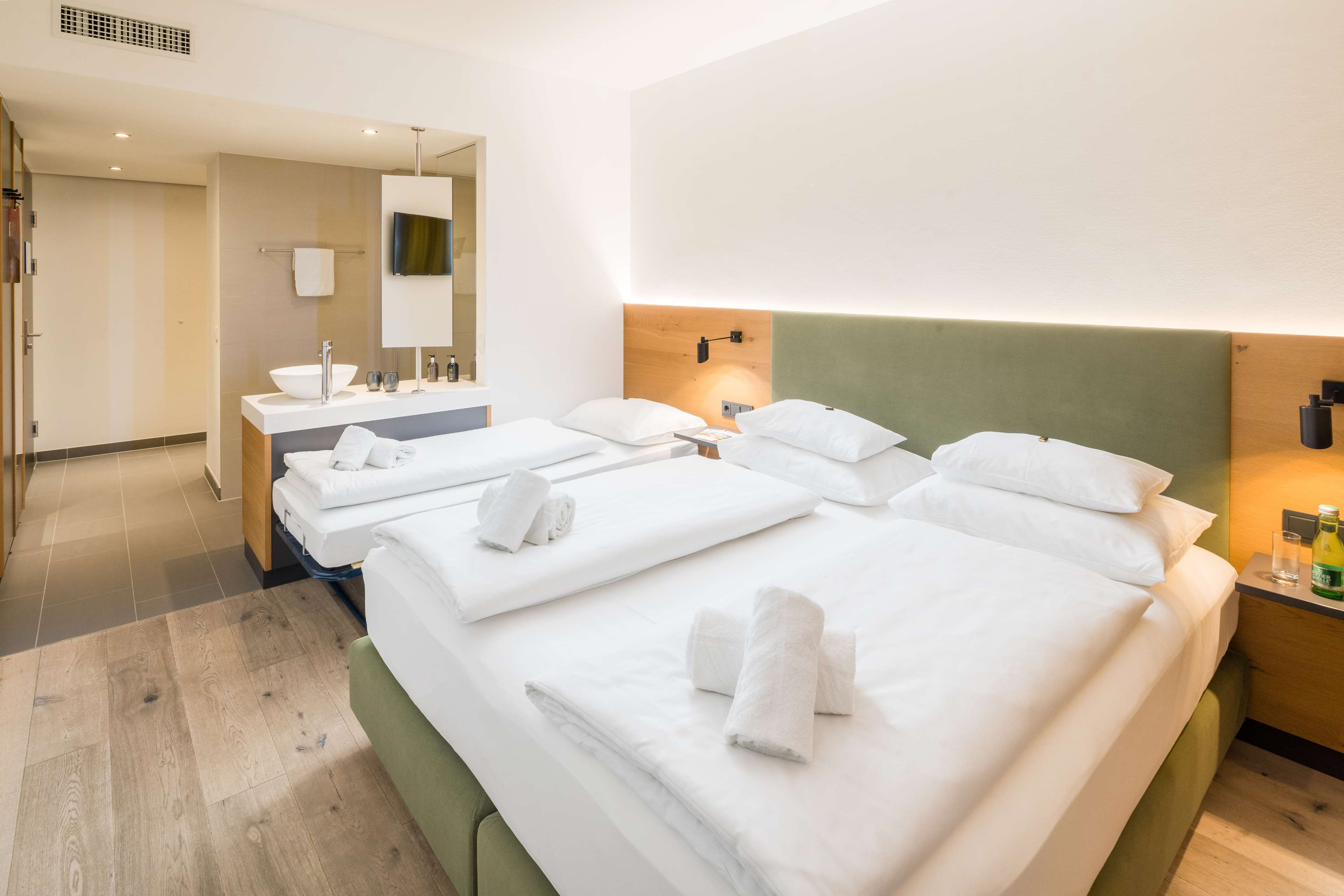 Best Western Hotel Tulln - Tap to explore photos