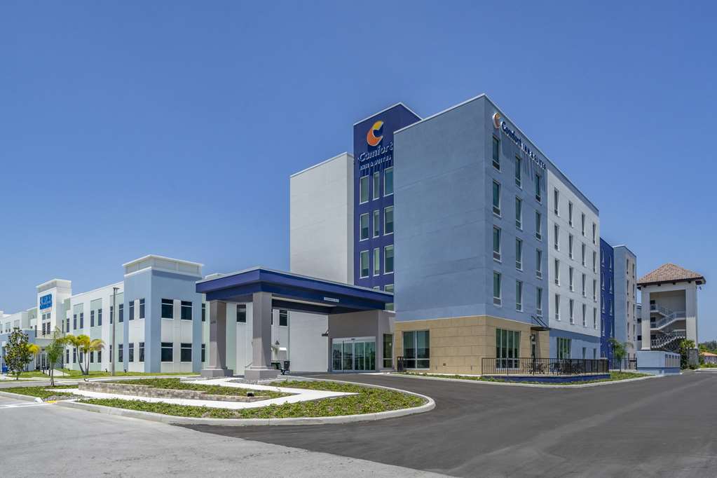 Comfort Inn and Suites New Port Richey