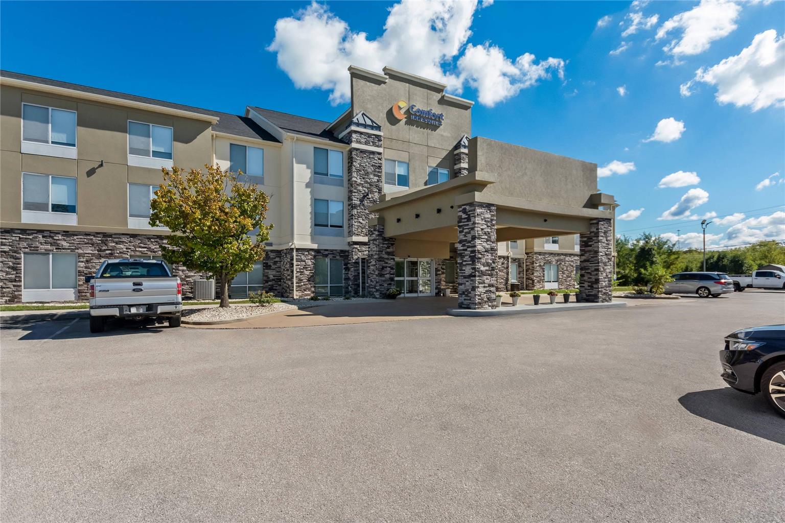 Comfort Inn & Suites