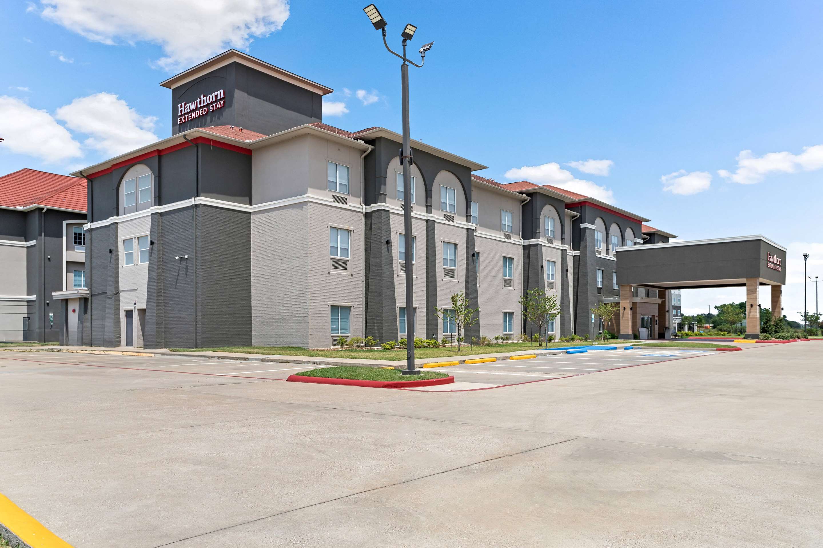 Exterior | Hawthorn Extended Stay by Wyndham Port Arthur