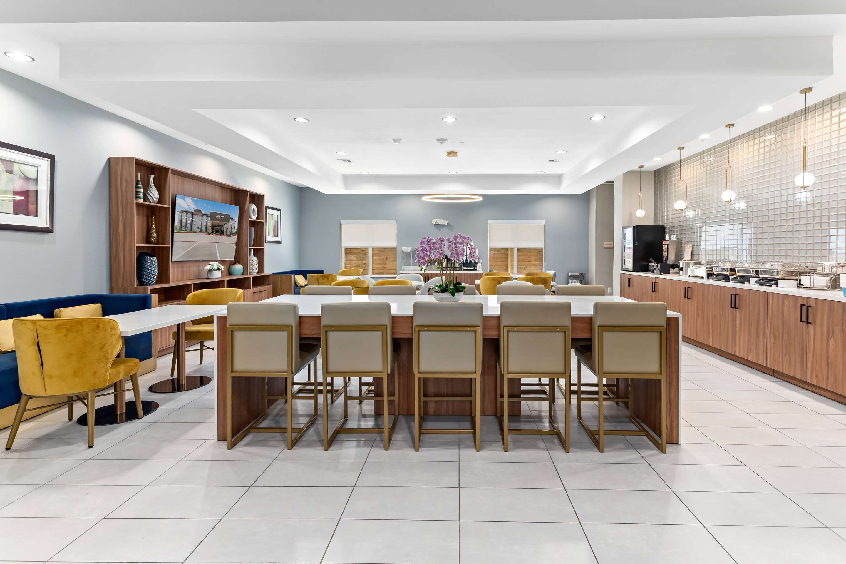 Breakfast Area | Hawthorn Extended Stay by Wyndham Port Arthur