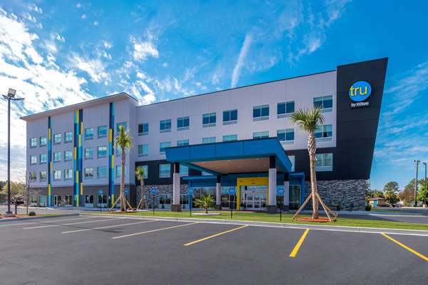 On-Site,Outdoor/Exterior,Exterior View of Building
