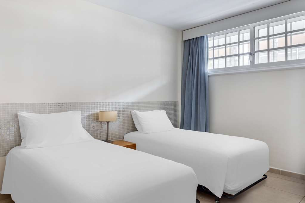 SANTA BARBARA GOLF AND OCEAN CLUB-guestroom-Guest Room,On-Site.jpg