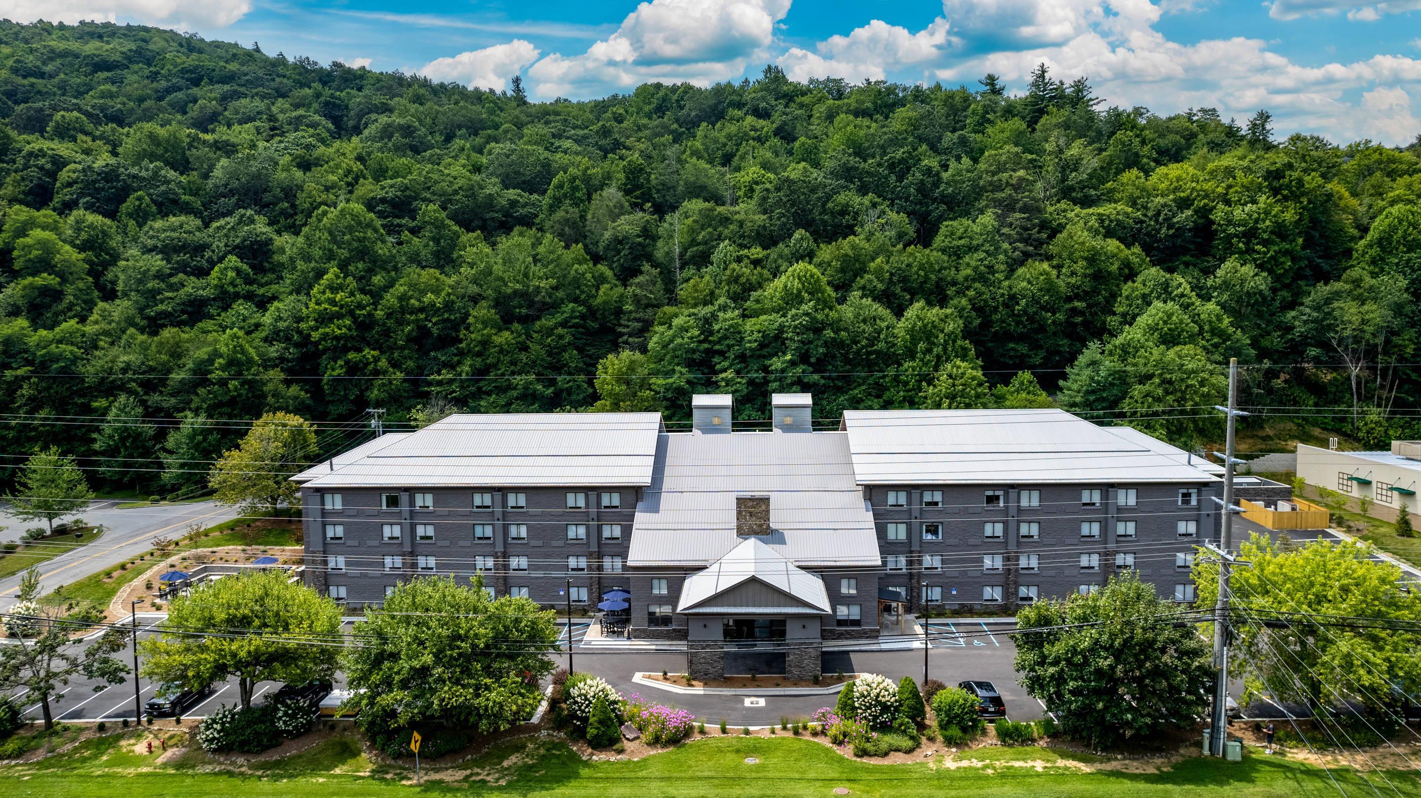 Aerial view | Graystone Lodge, Ascend Hotel Collection
