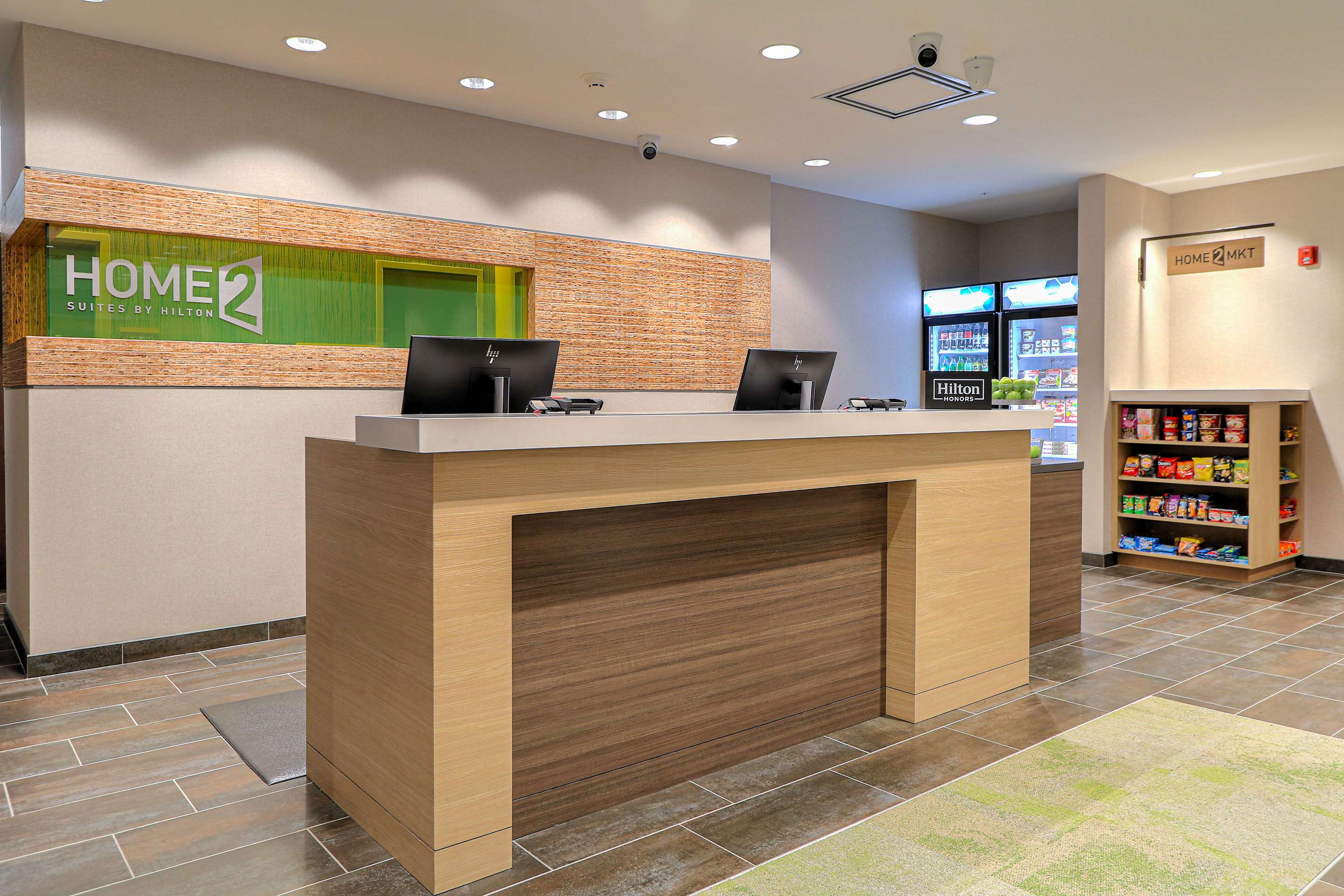 Reception | Home2 Suites By Hilton Alcoa Knoxville Airport